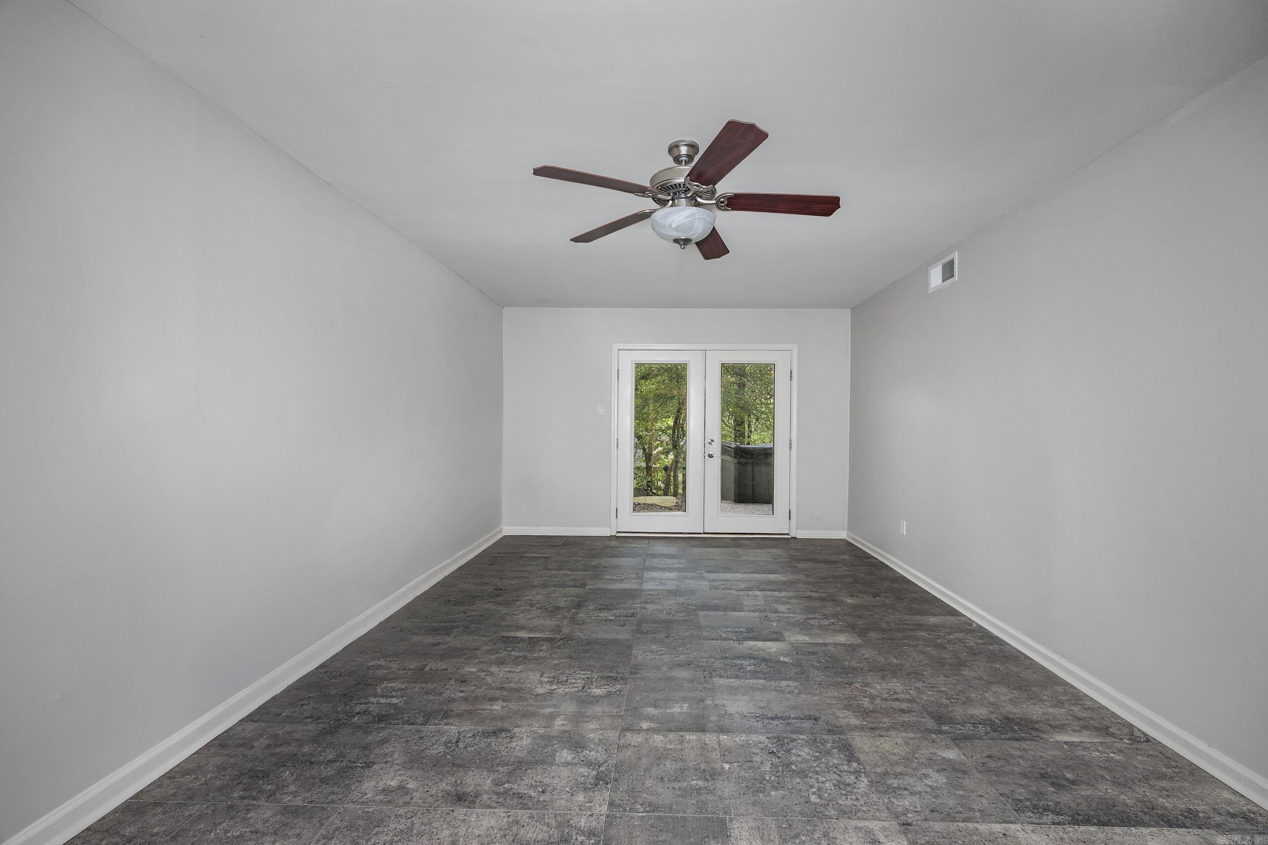 15 El Dorado Drive