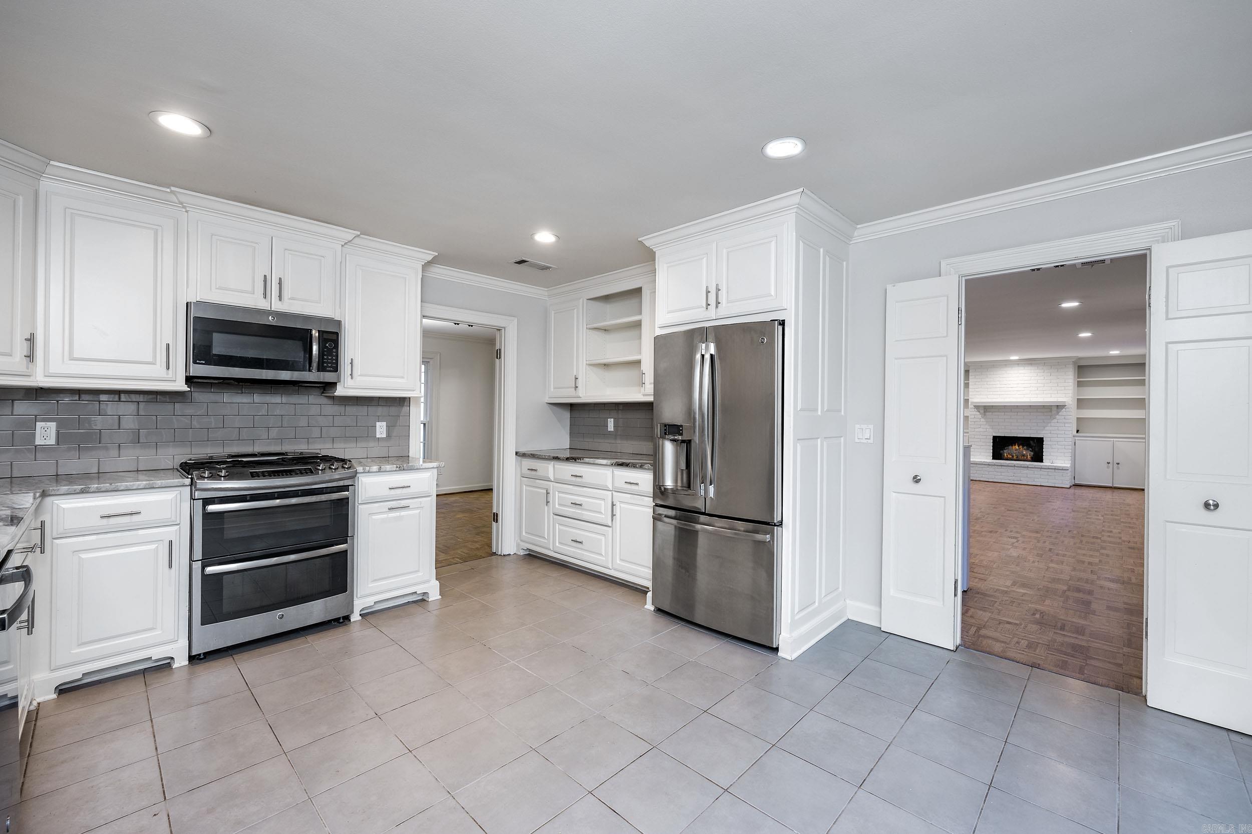 15 El Dorado Drive