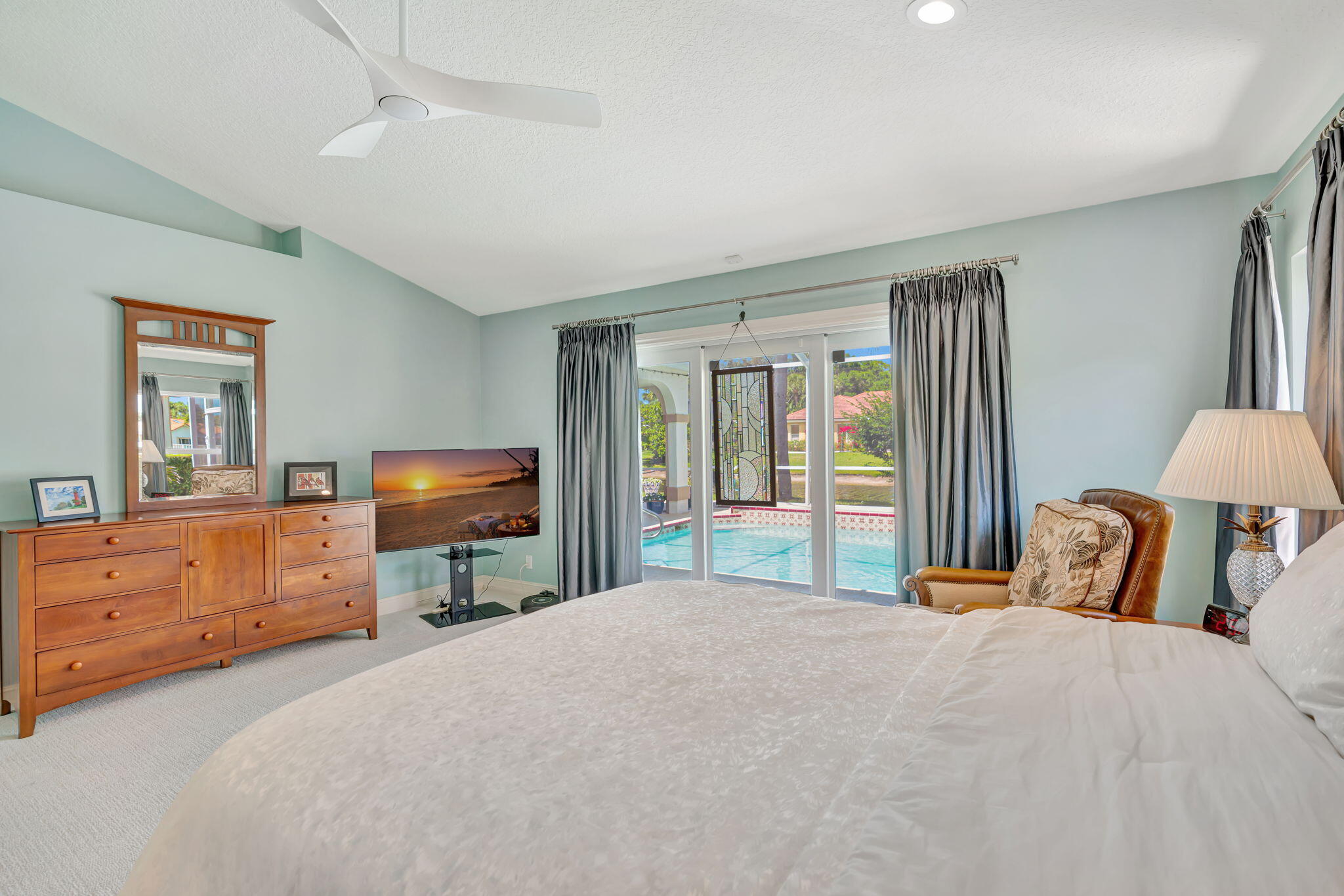 6533 Winding Lake Drive