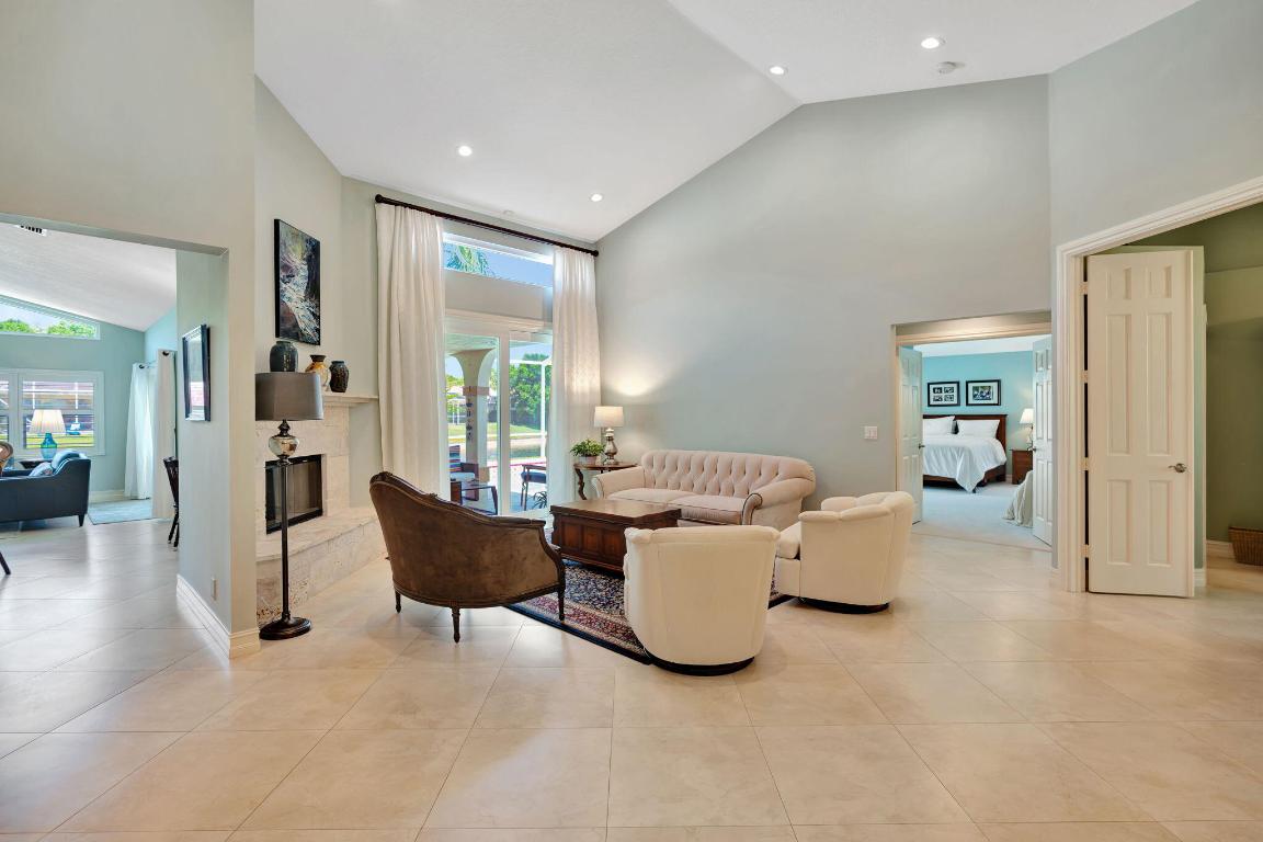 6533 Winding Lake Drive