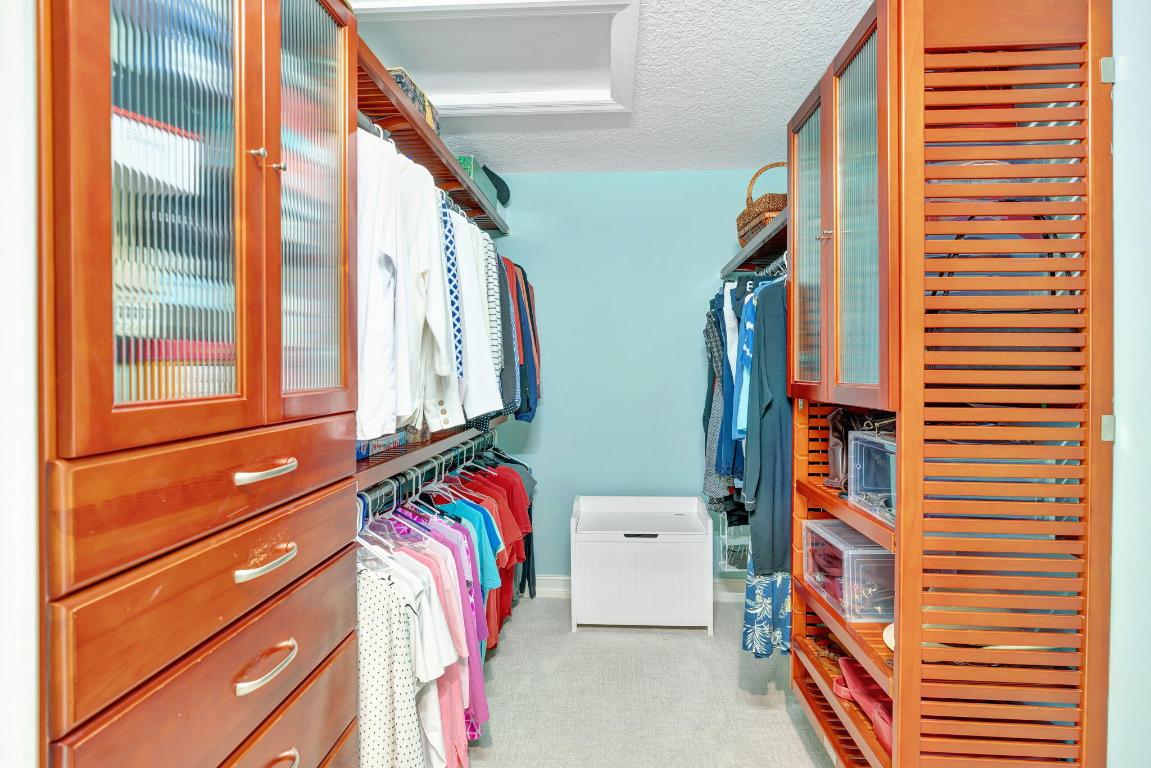 6533 Winding Lake Drive