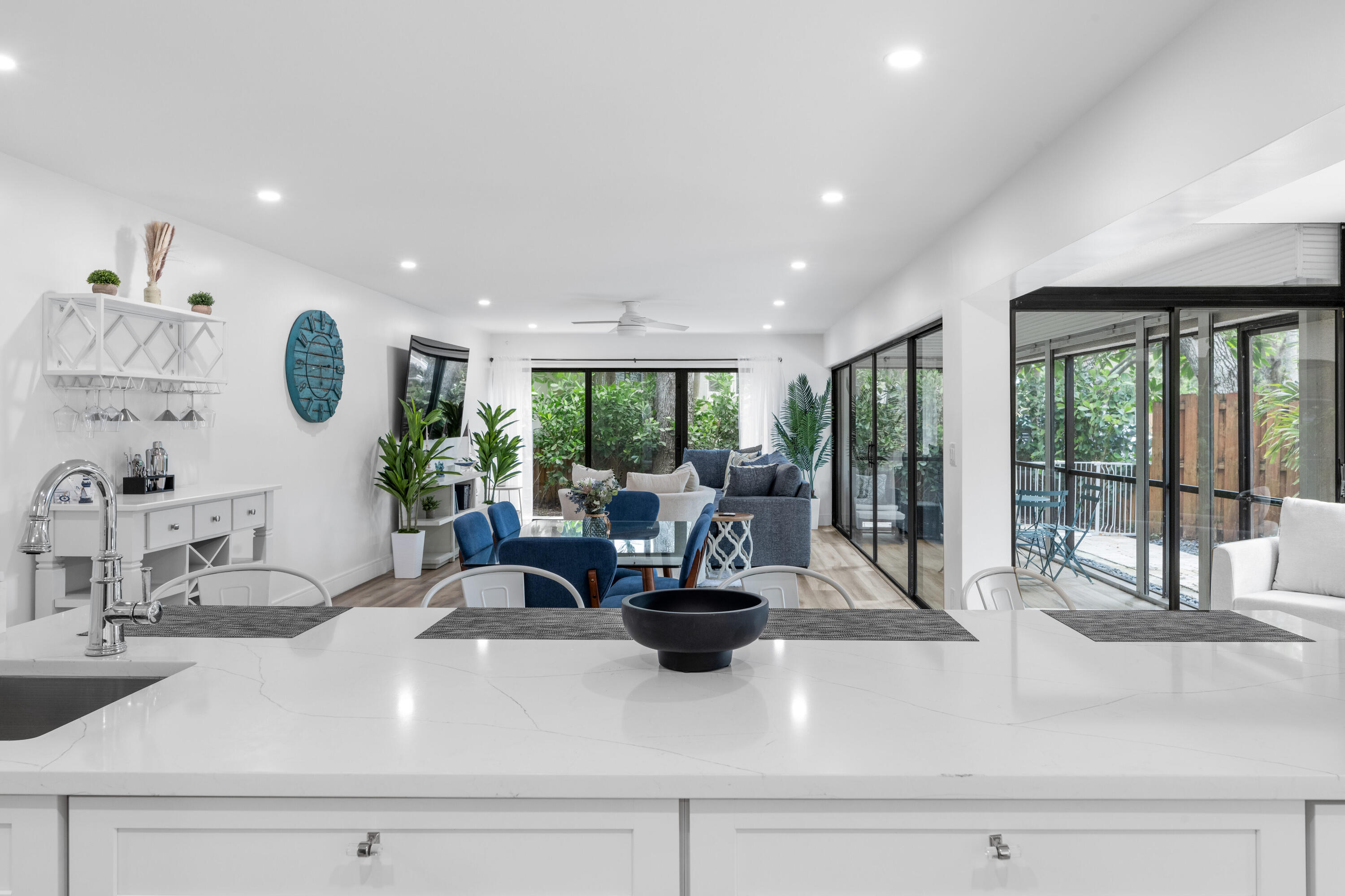 1618 Twelve Oaks Way 101