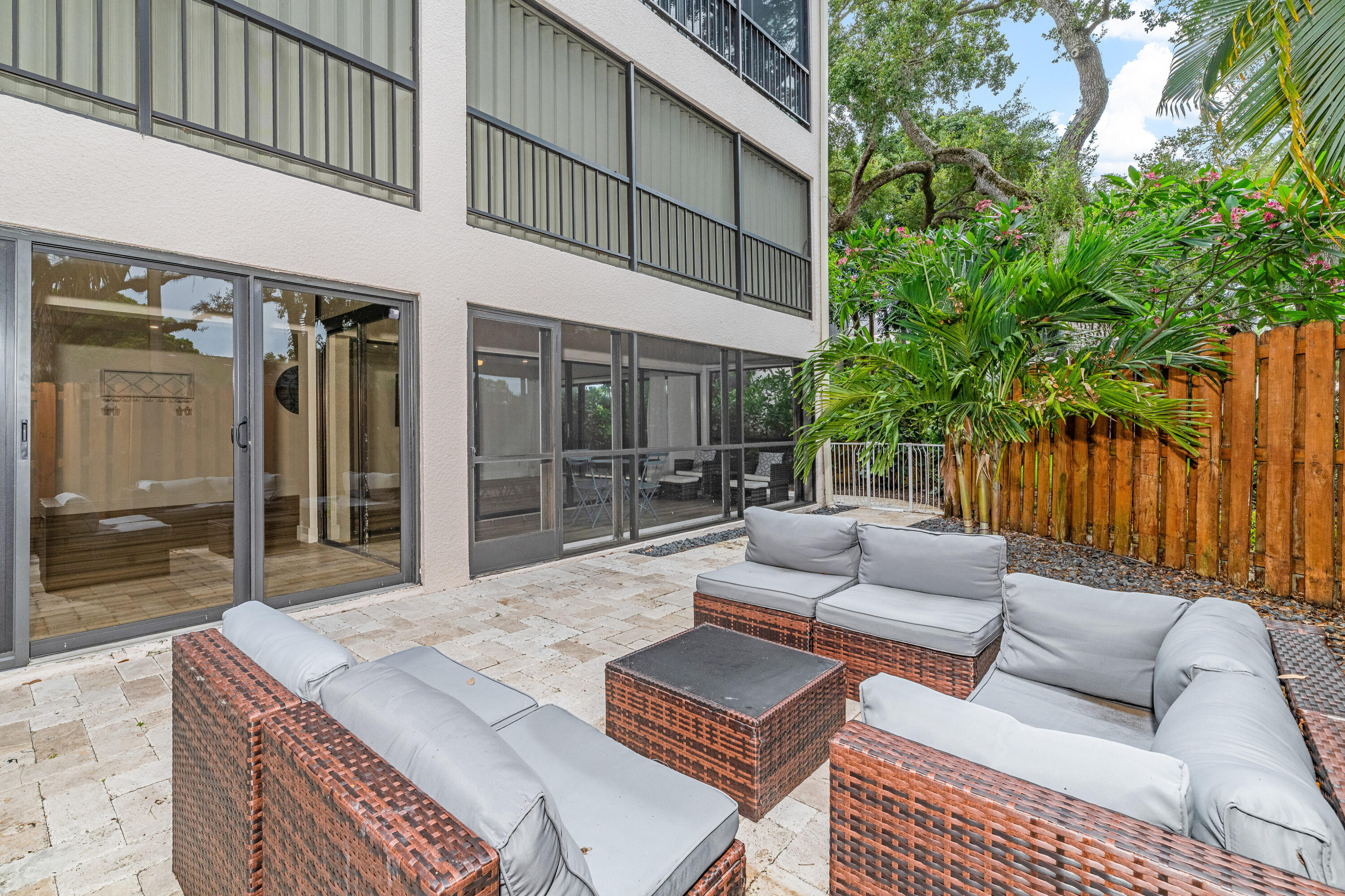 1618 Twelve Oaks Way 101