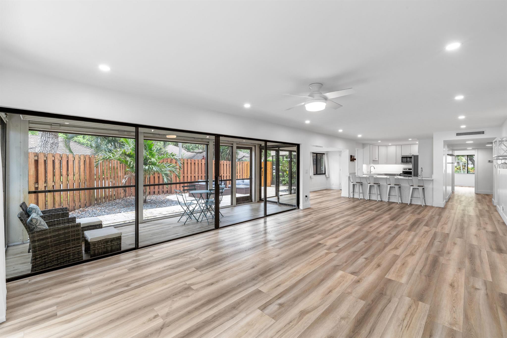1618 Twelve Oaks Way 101