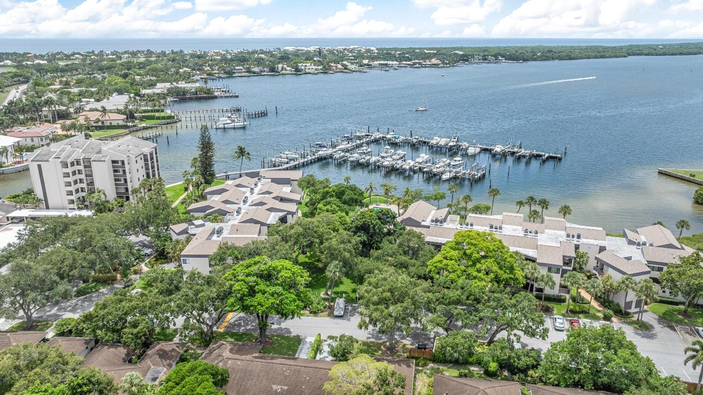 1618 Twelve Oaks Way 101