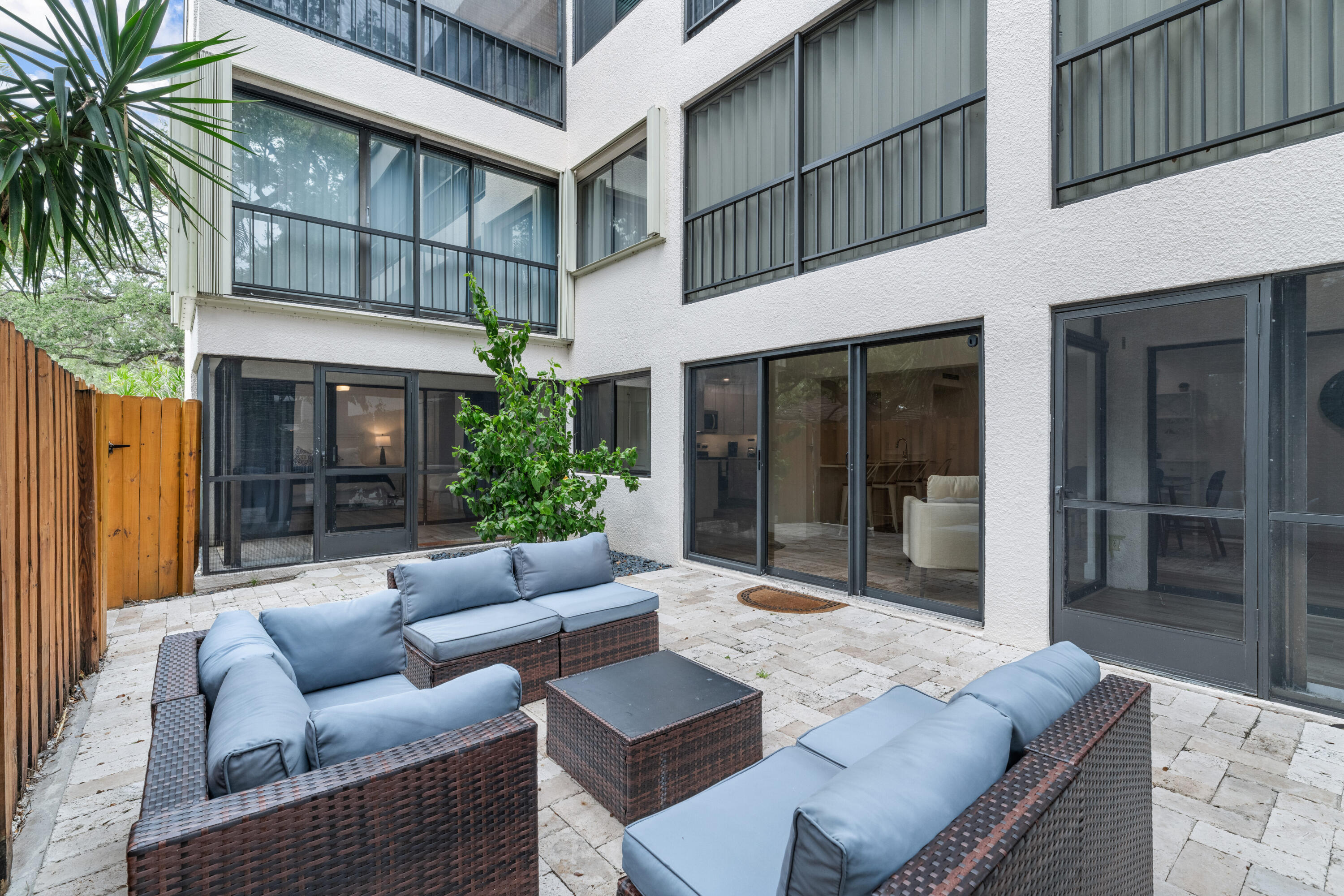 1618 Twelve Oaks Way 101