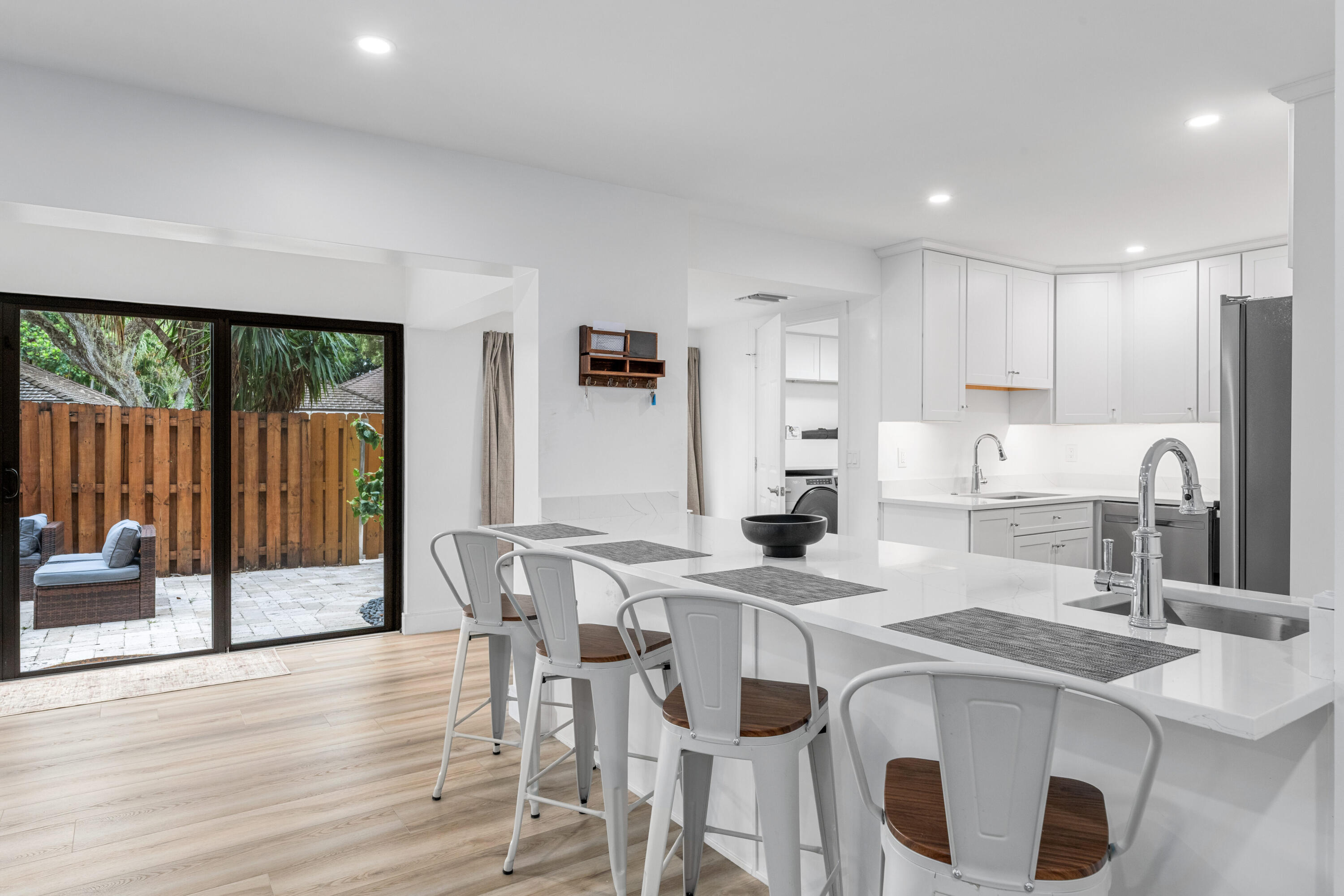 1618 Twelve Oaks Way 101