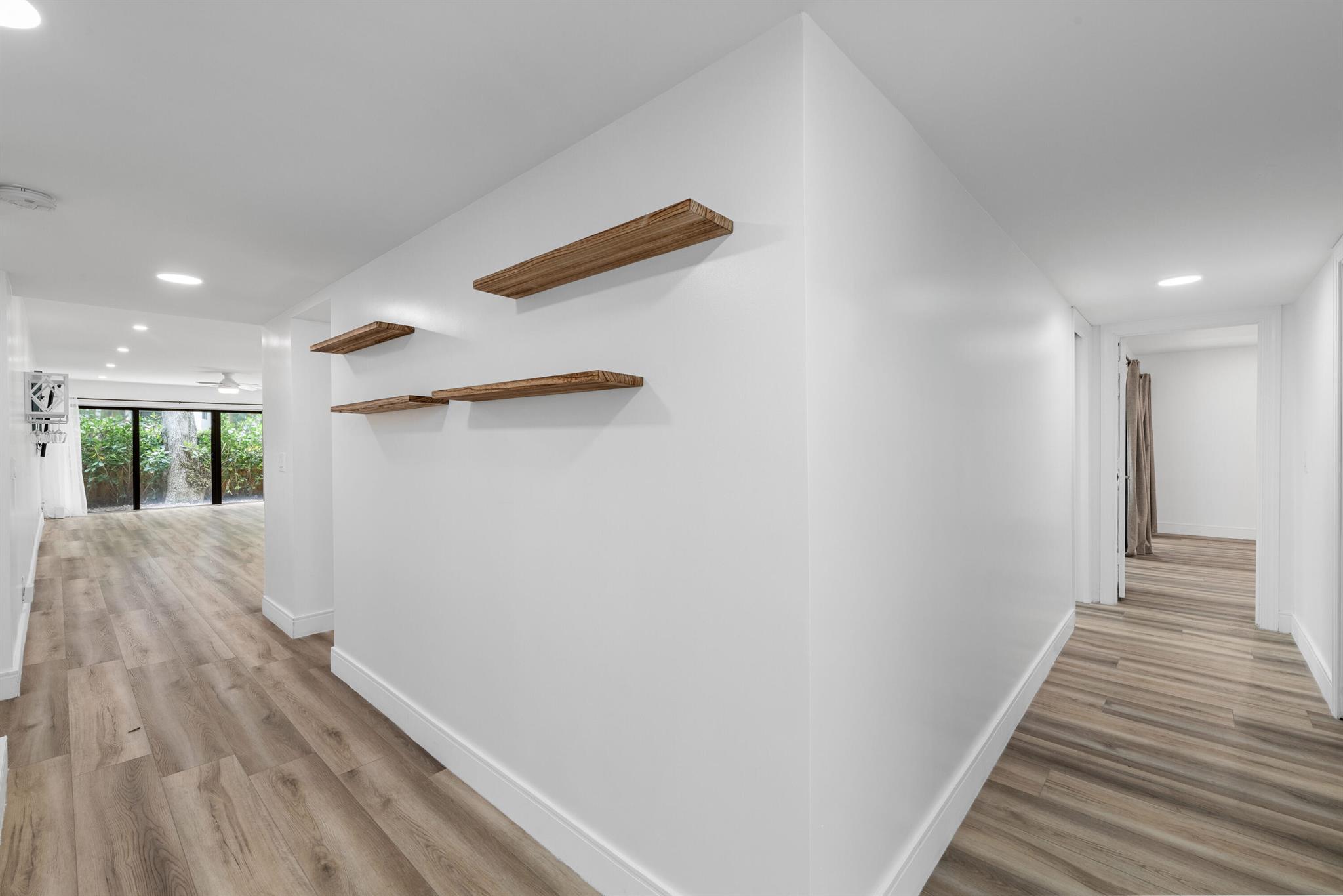 1618 Twelve Oaks Way 101