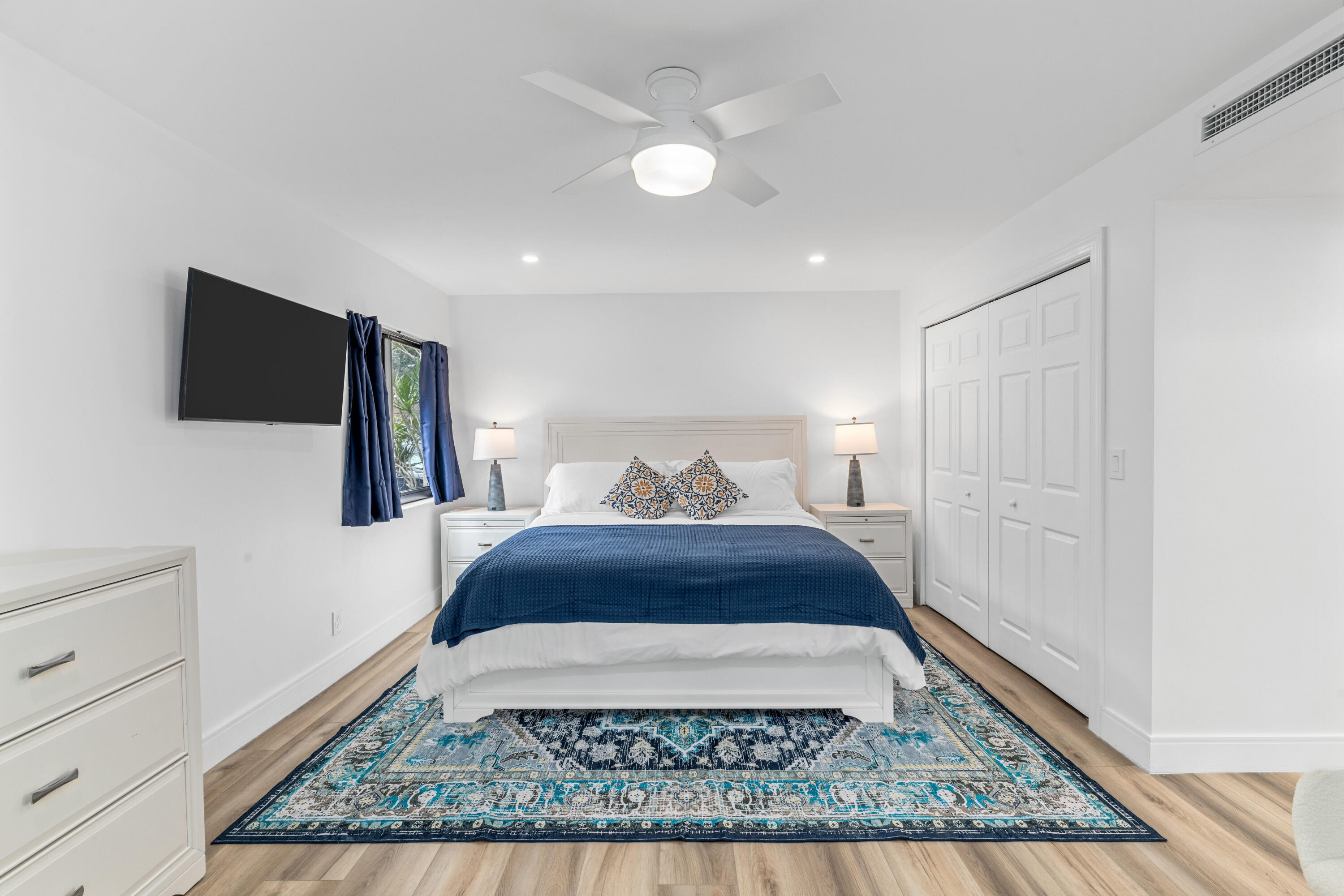 1618 Twelve Oaks Way 101