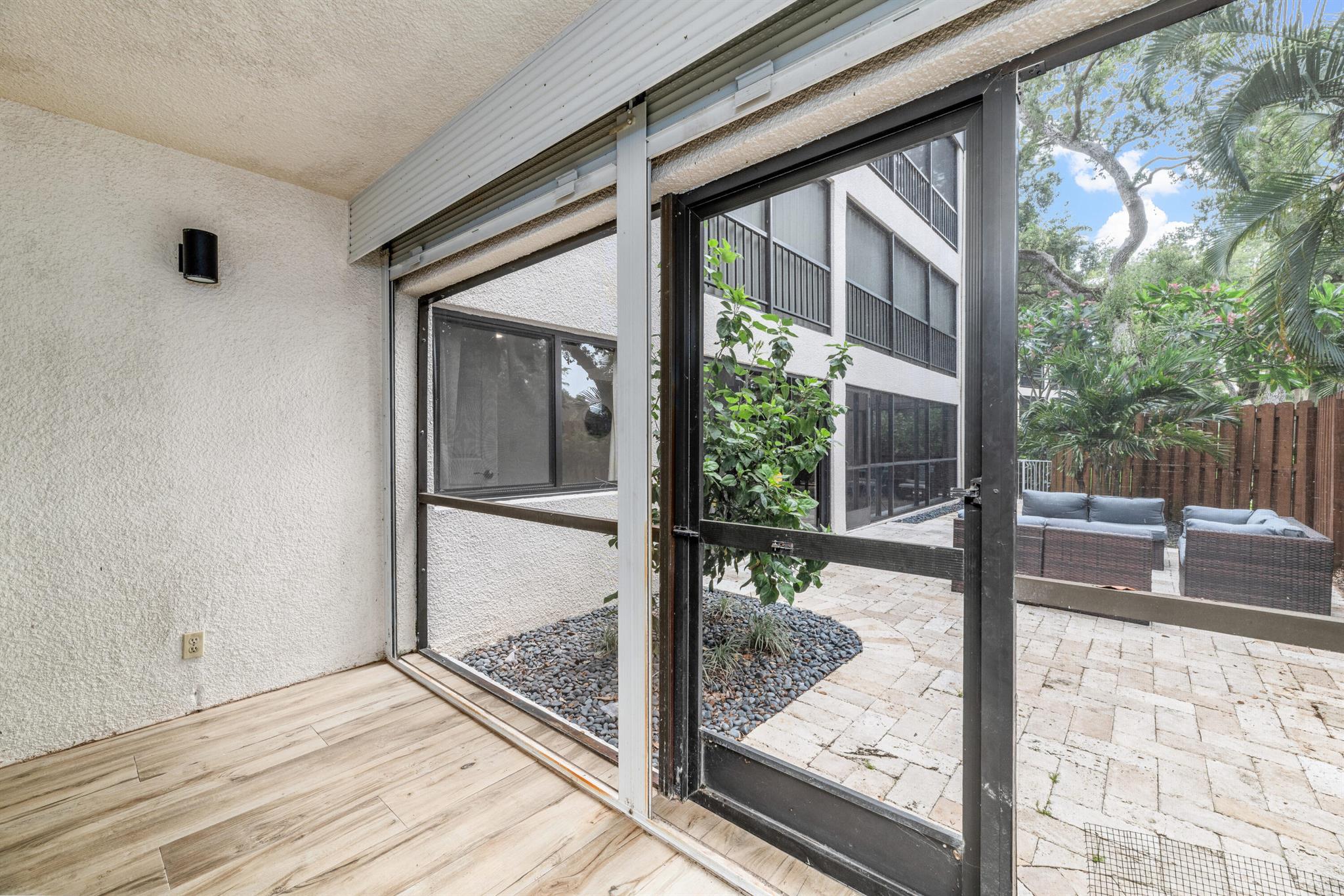 1618 Twelve Oaks Way 101