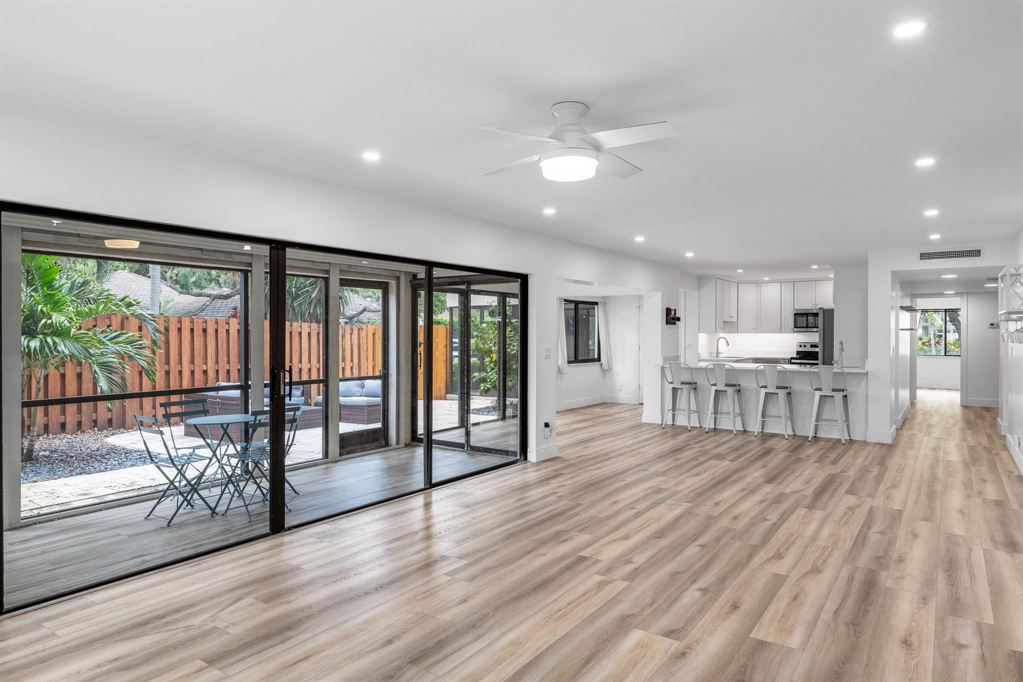 1618 Twelve Oaks Way 101
