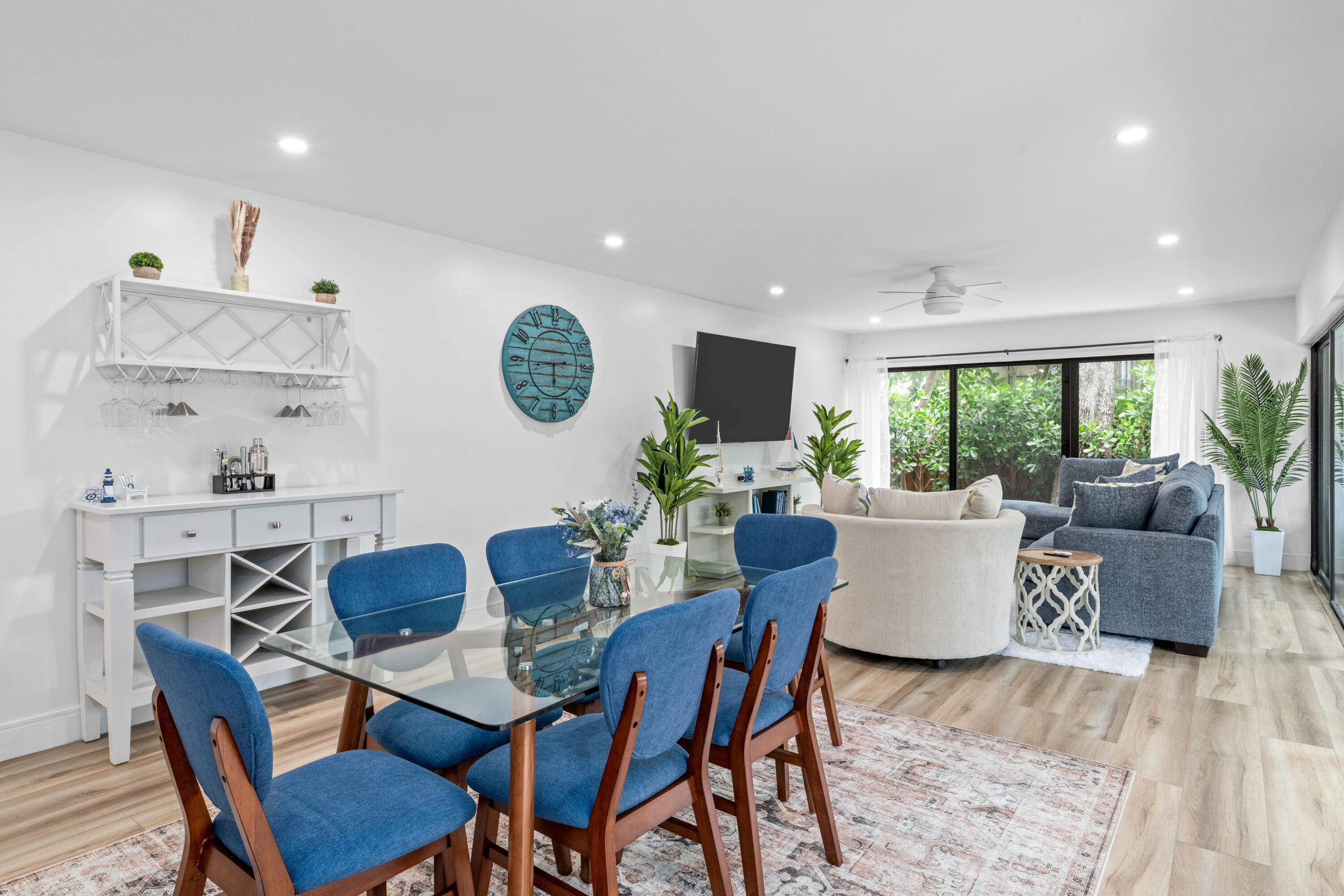 1618 Twelve Oaks Way 101