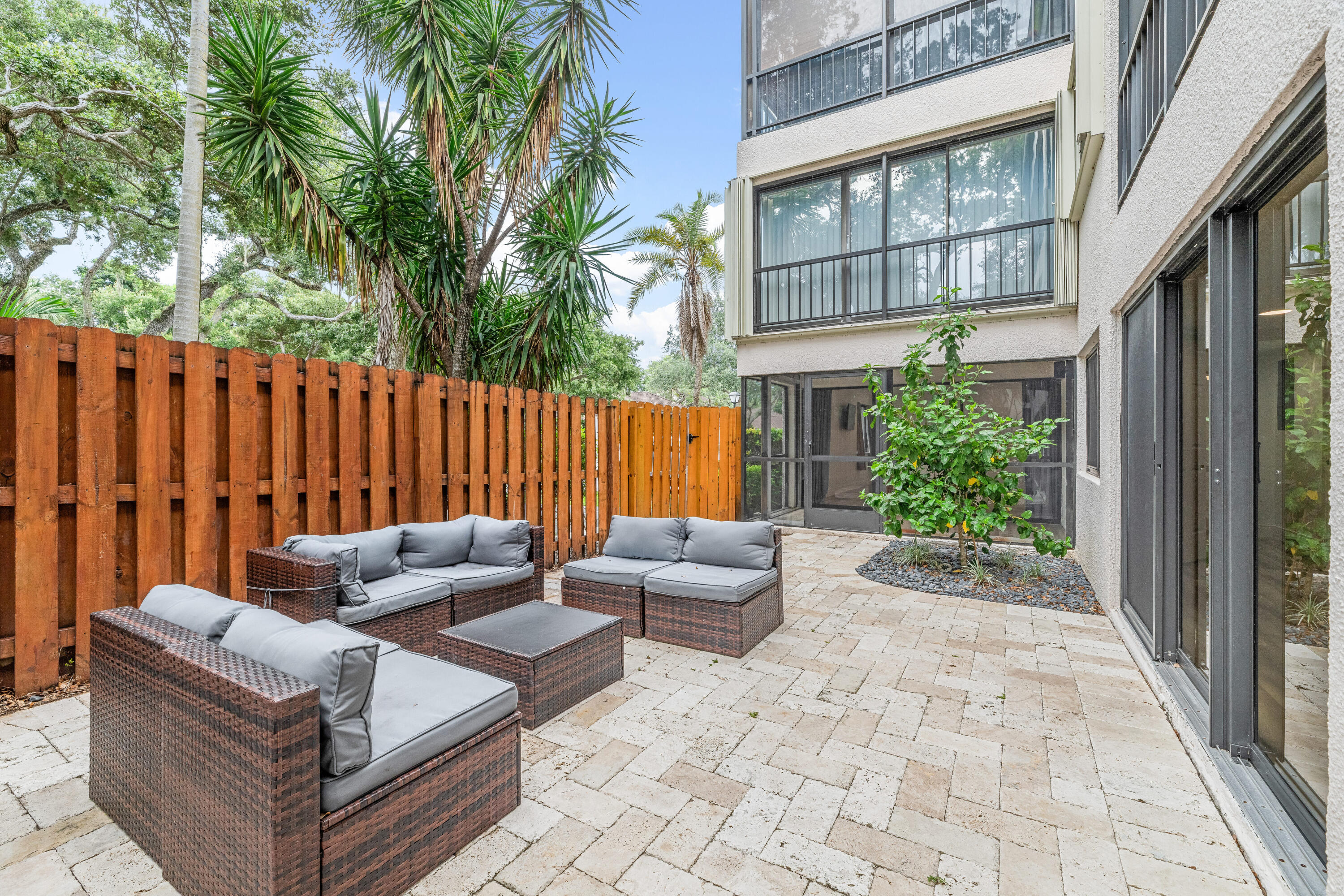 1618 Twelve Oaks Way 101