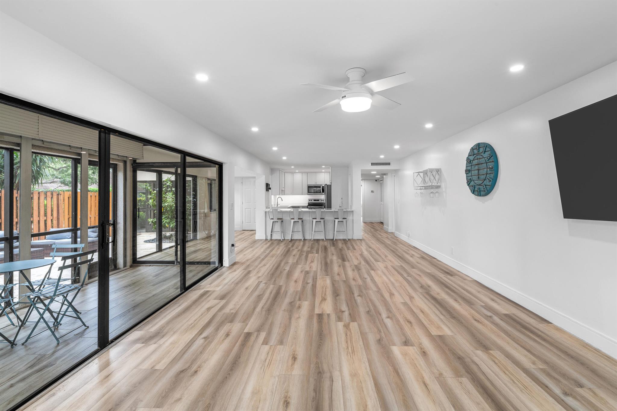 1618 Twelve Oaks Way 101