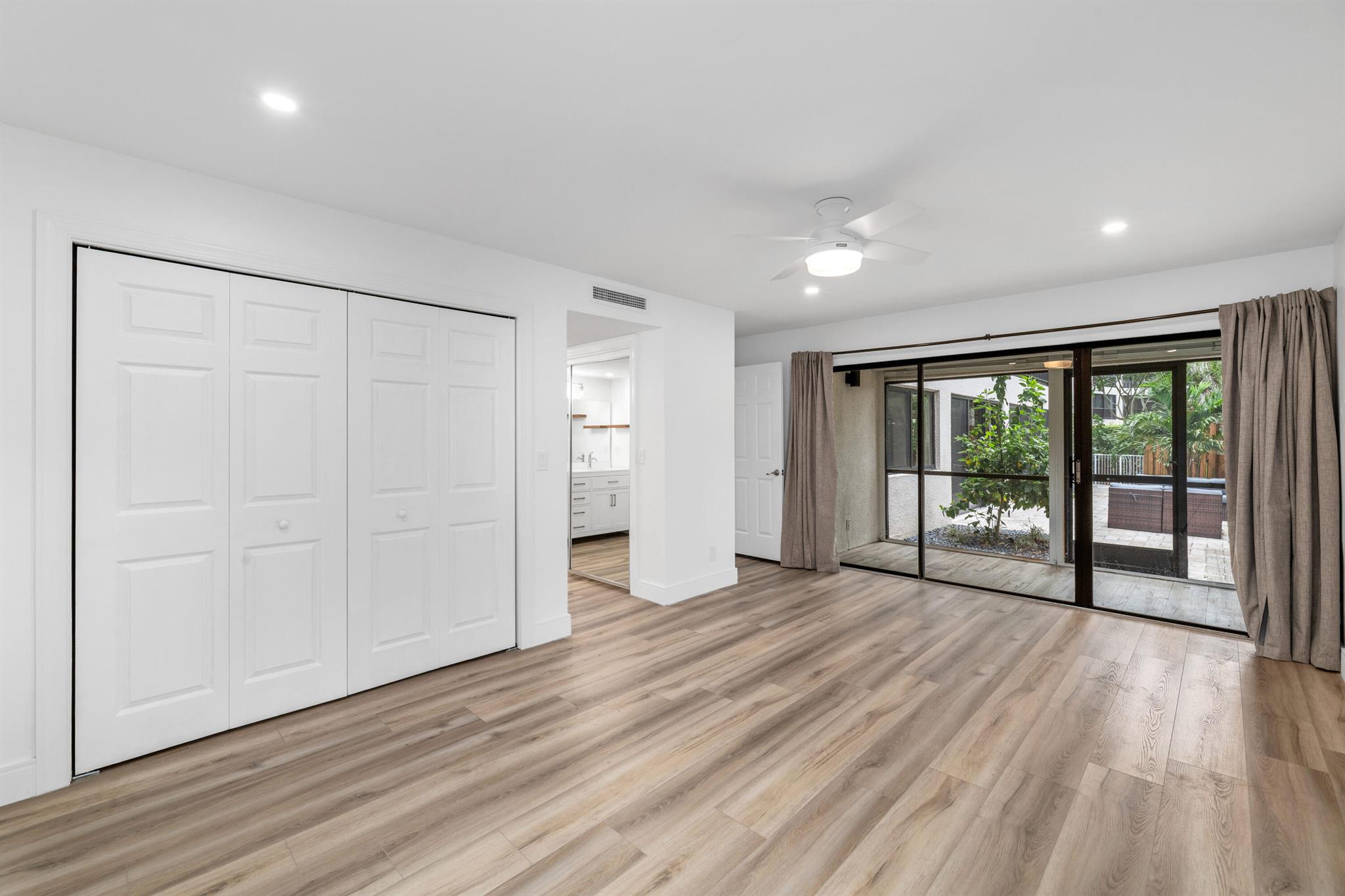 1618 Twelve Oaks Way 101