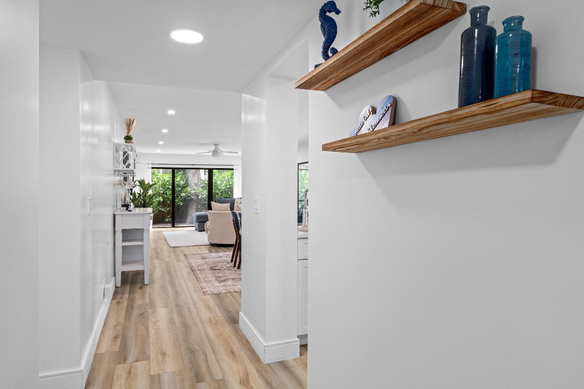 1618 Twelve Oaks Way 101