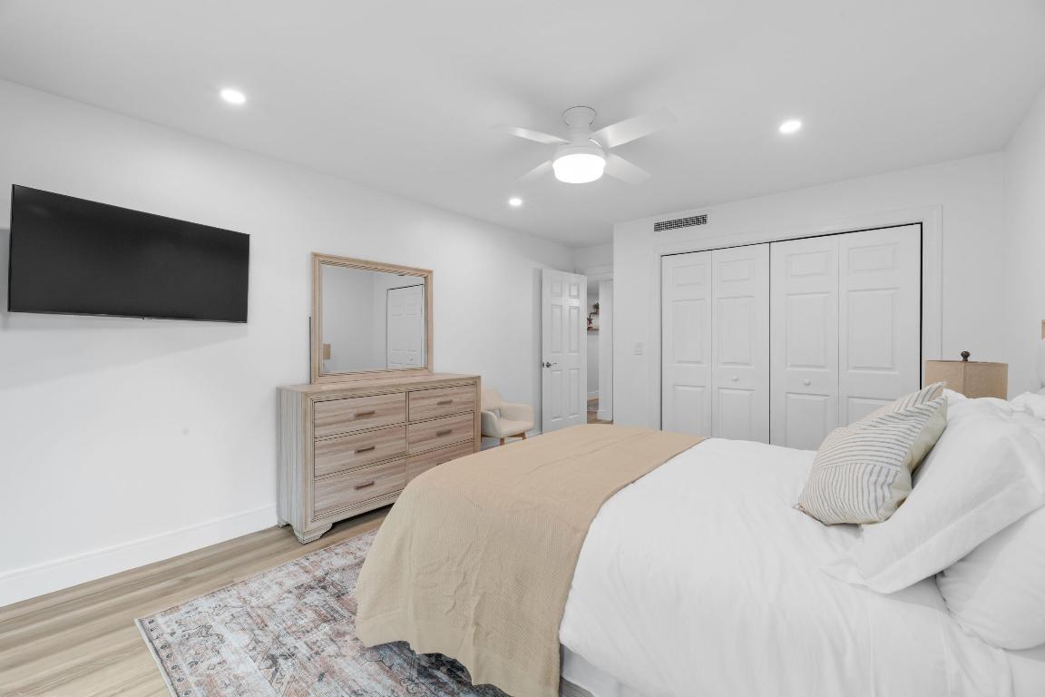 1618 Twelve Oaks Way 101