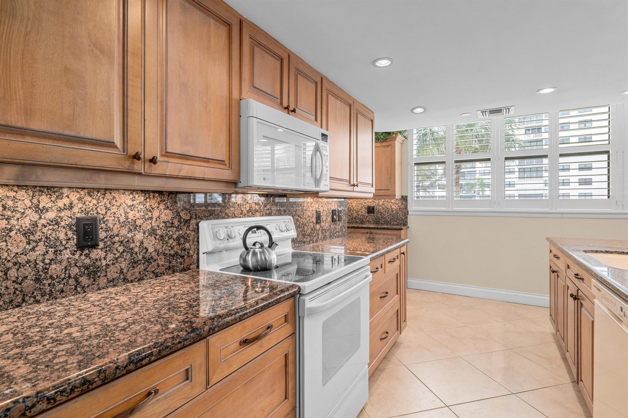 356 Golfview Road 301