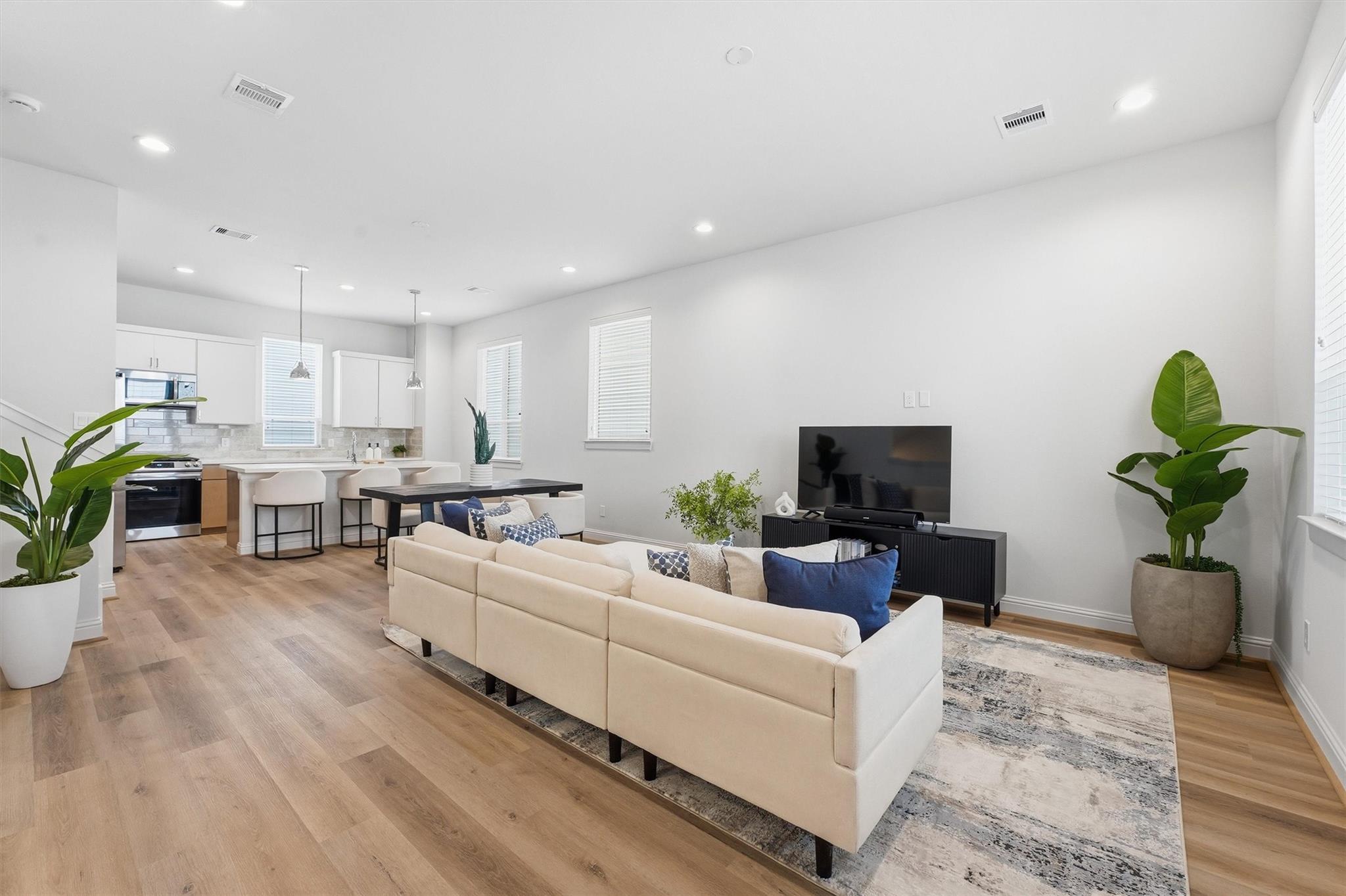 1804 & 1806 Elysian Street