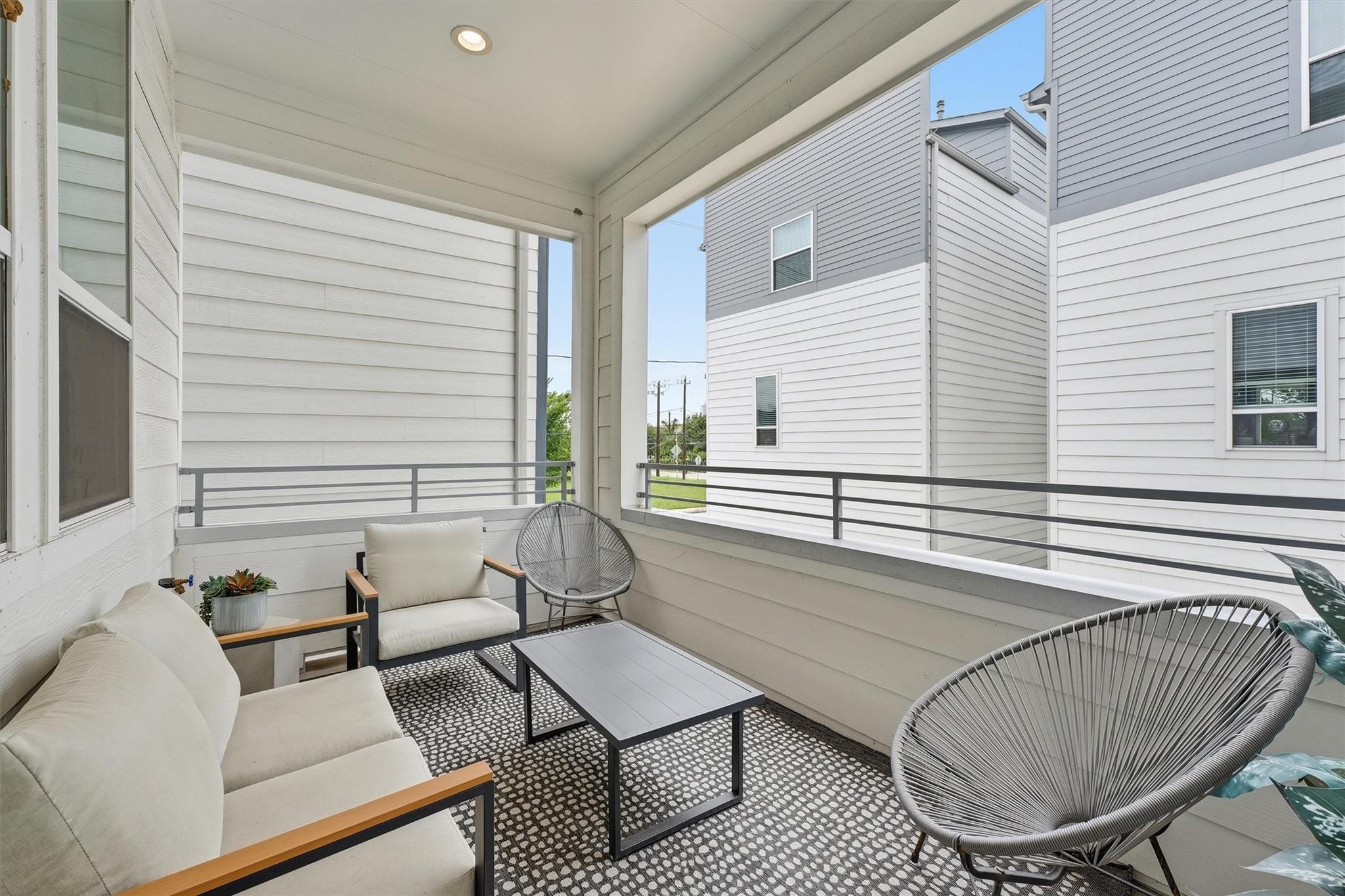 1804 & 1806 Elysian Street