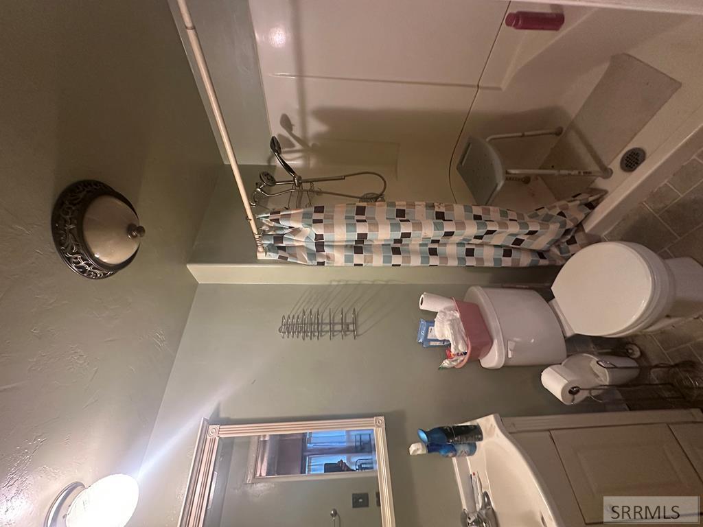 315 W Oak Street # 9