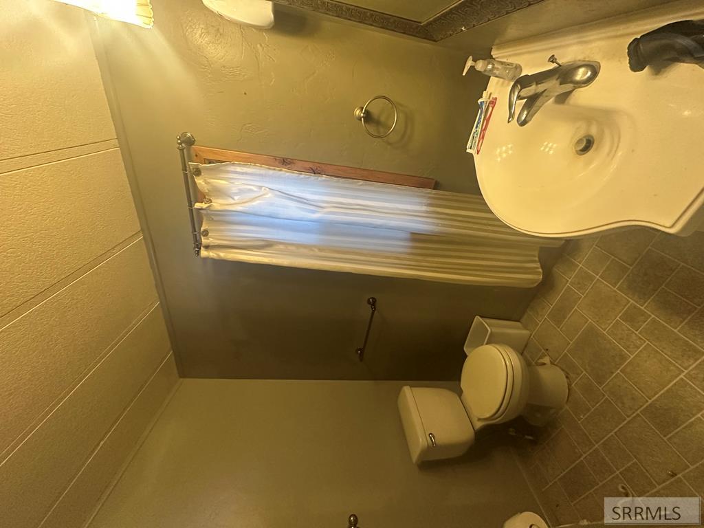 315 W Oak Street # 9