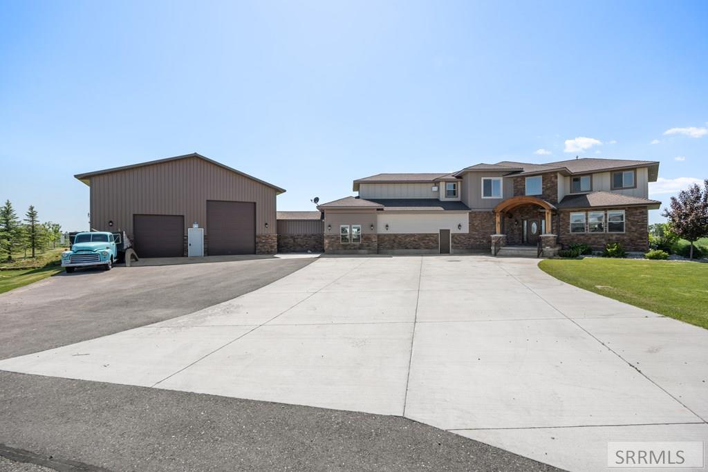 3800 Sequoia Court