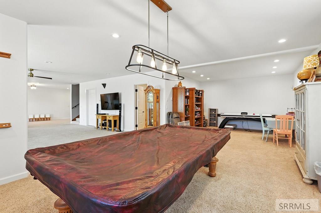 974 W Riverview Drive