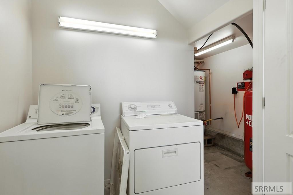 974 W Riverview Drive