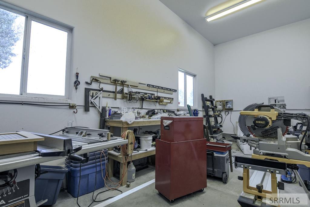 974 W Riverview Drive