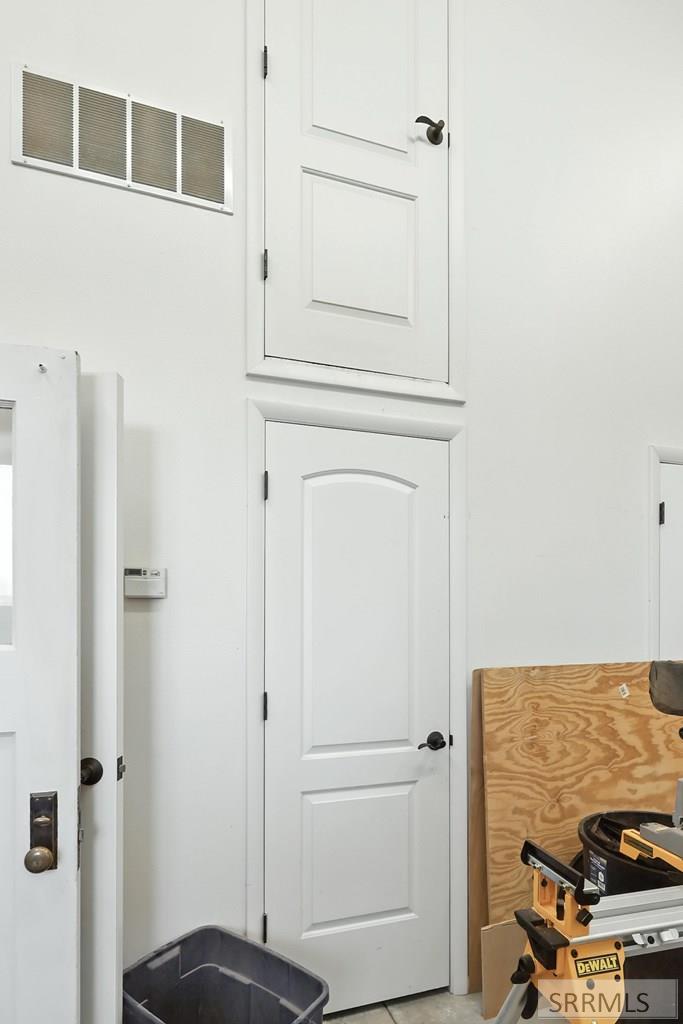 974 W Riverview Drive