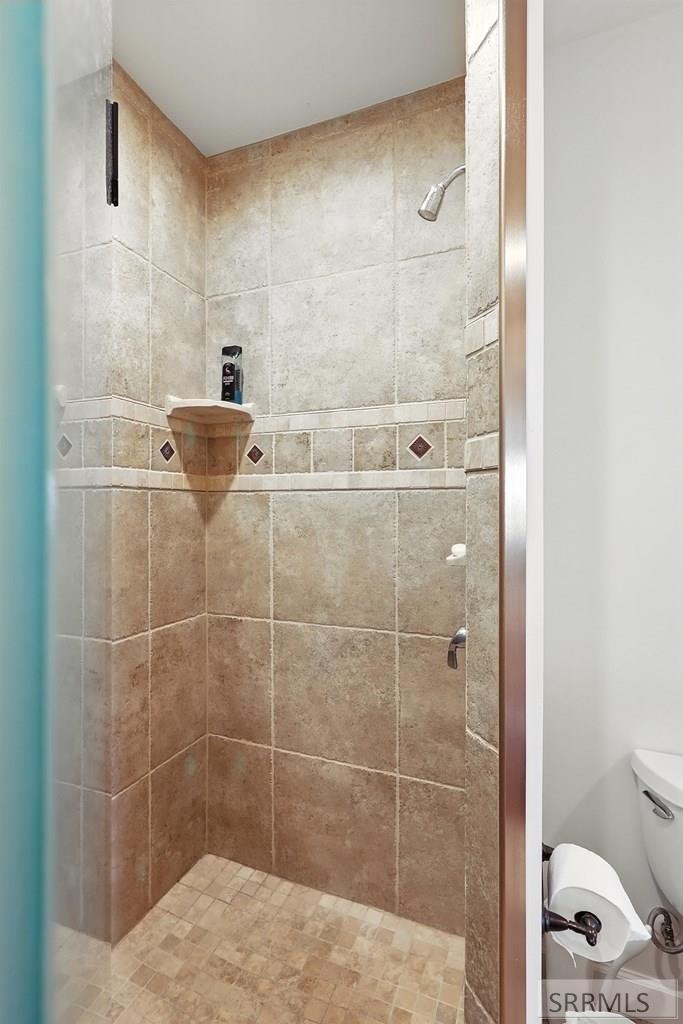 974 W Riverview Drive