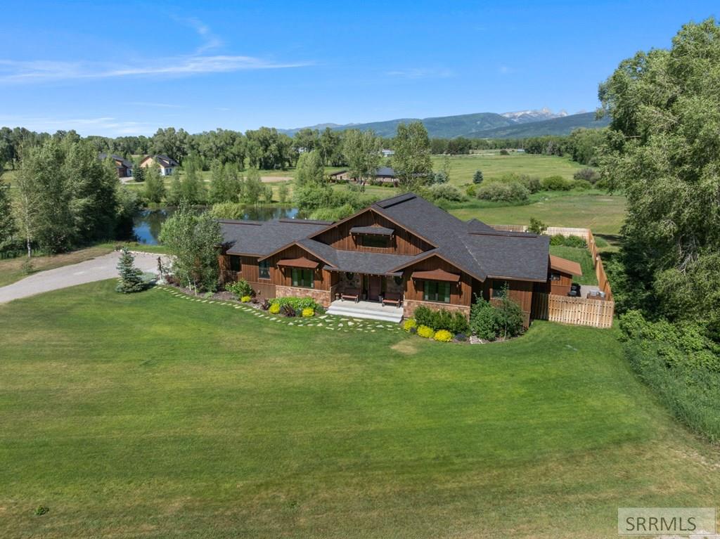 6289 N Fox Meadow Drive