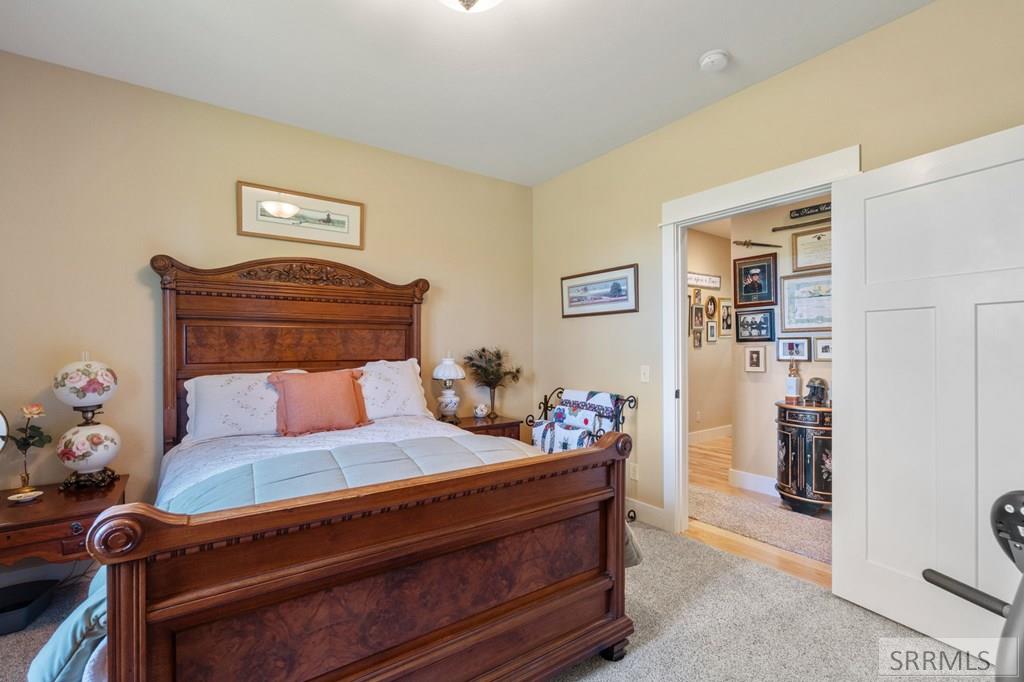 6289 N Fox Meadow Drive