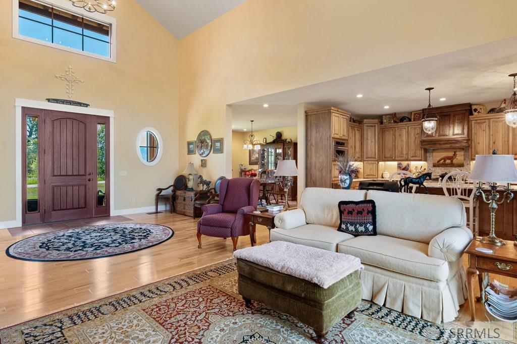 6289 N Fox Meadow Drive