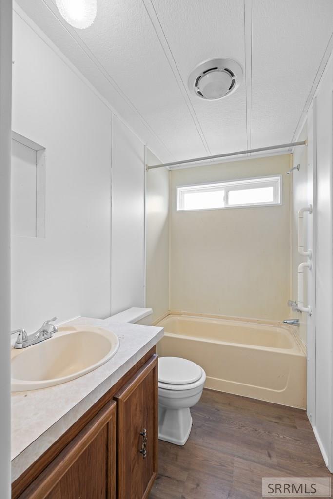 2230 Whispering Pines Drive