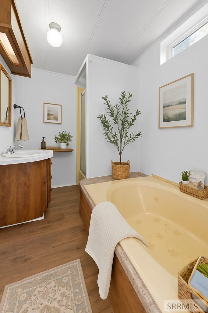 2230 Whispering Pines Drive