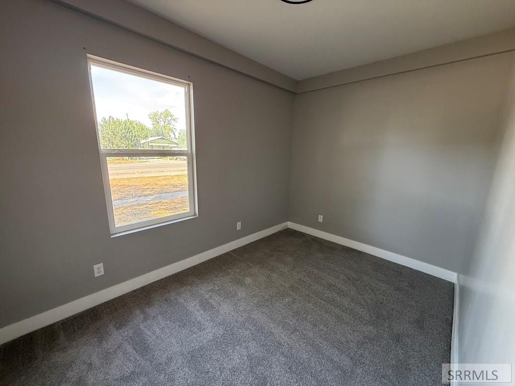 700 N Shilling Avenue