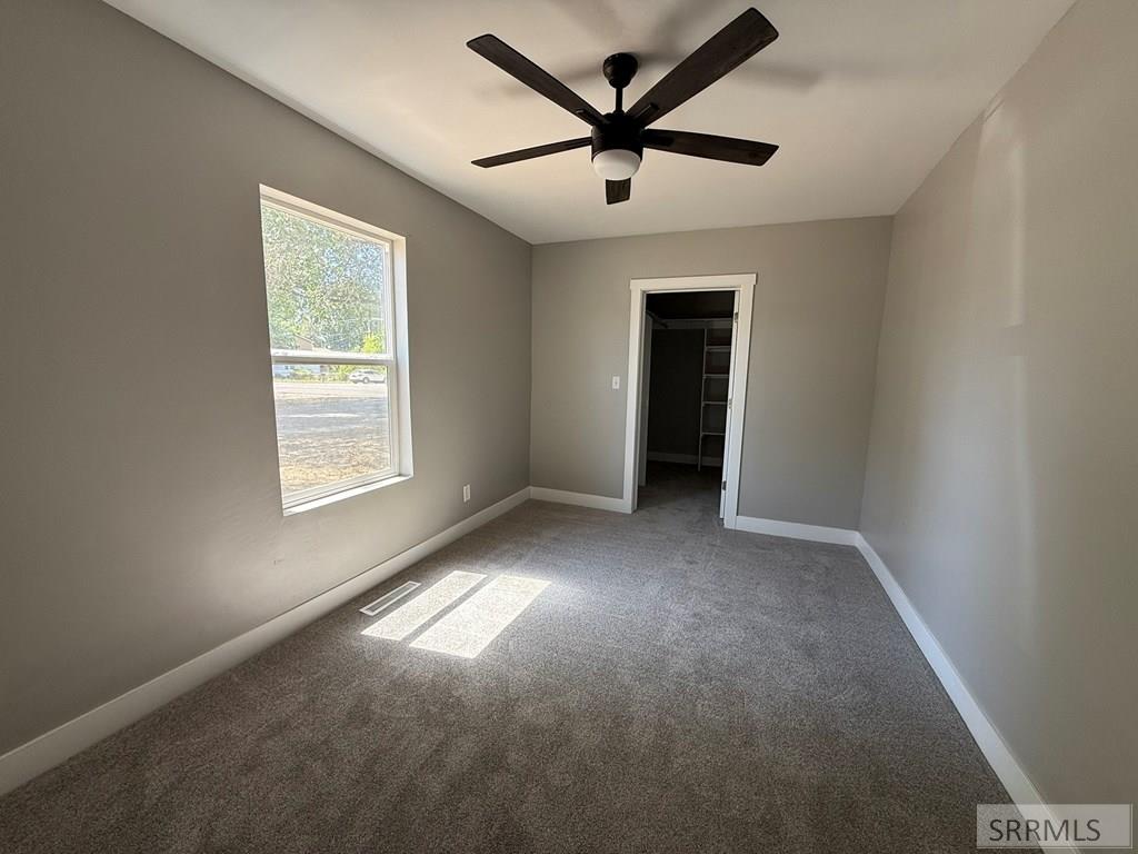 700 N Shilling Avenue