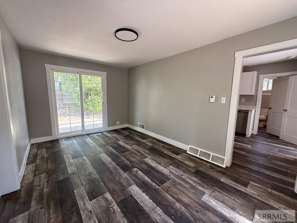 700 N Shilling Avenue