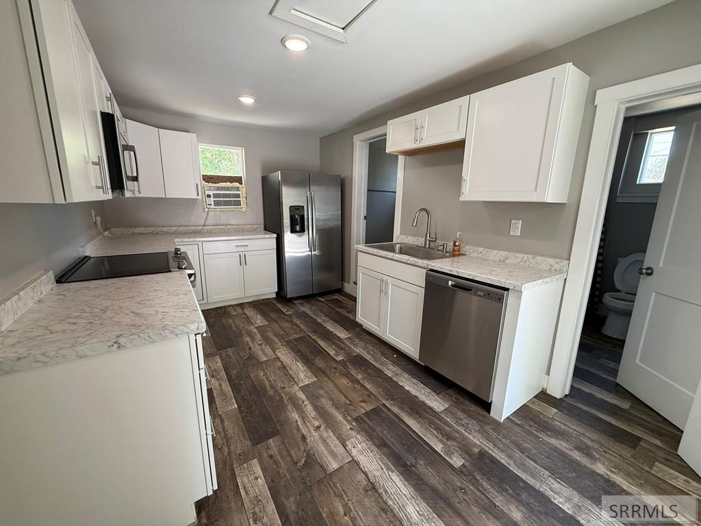 700 N Shilling Avenue