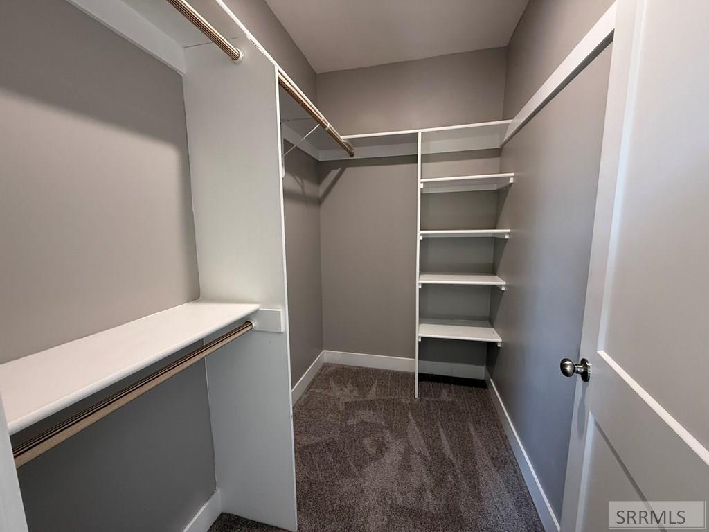 700 N Shilling Avenue