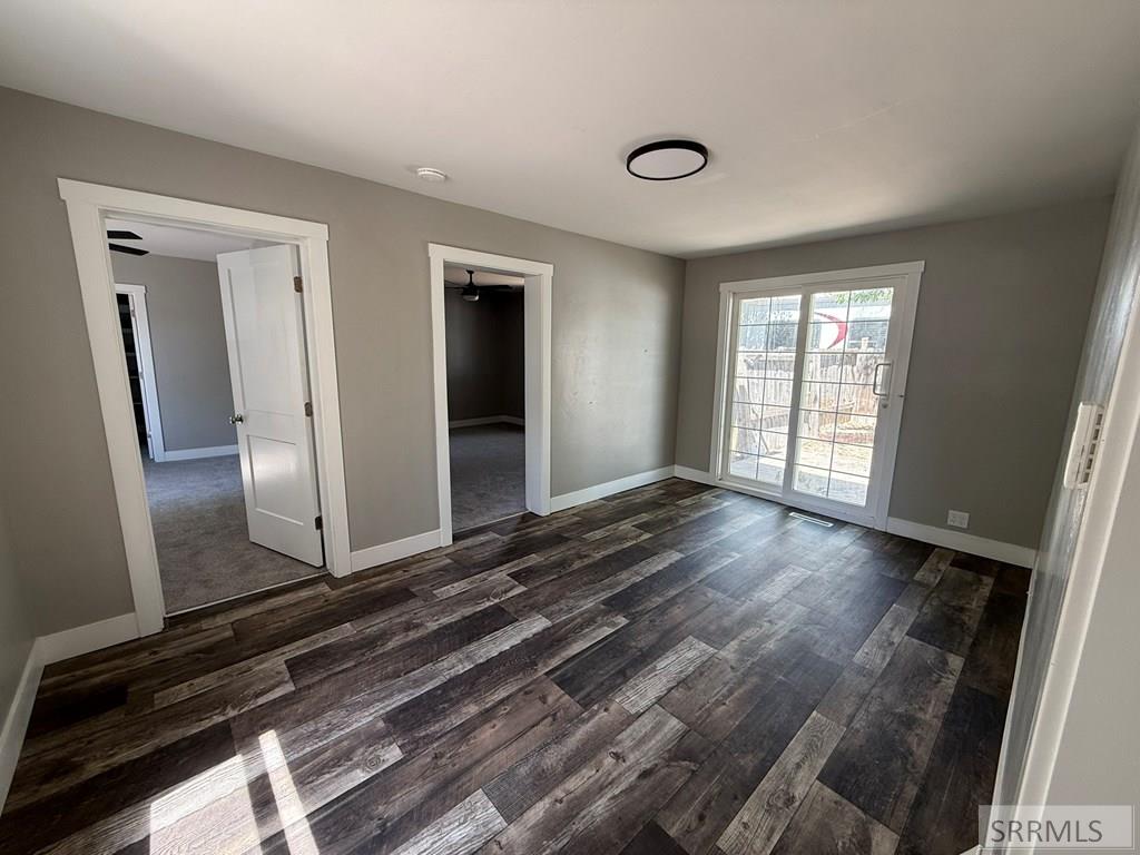 700 N Shilling Avenue