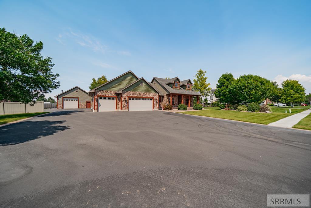 2167 E Berggren Lane