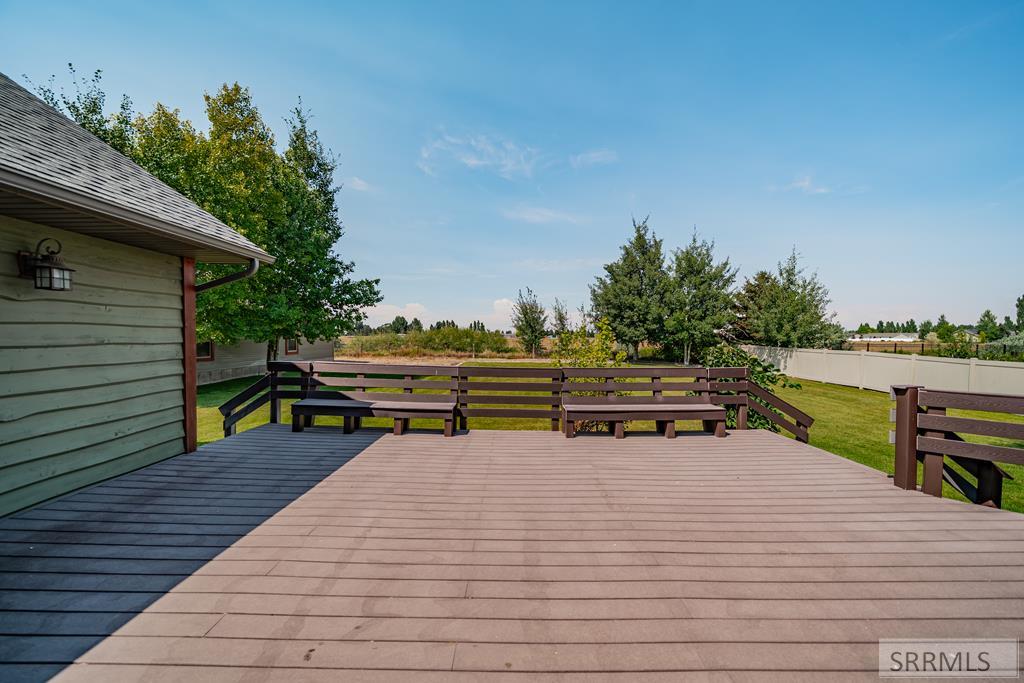 2167 E Berggren Lane