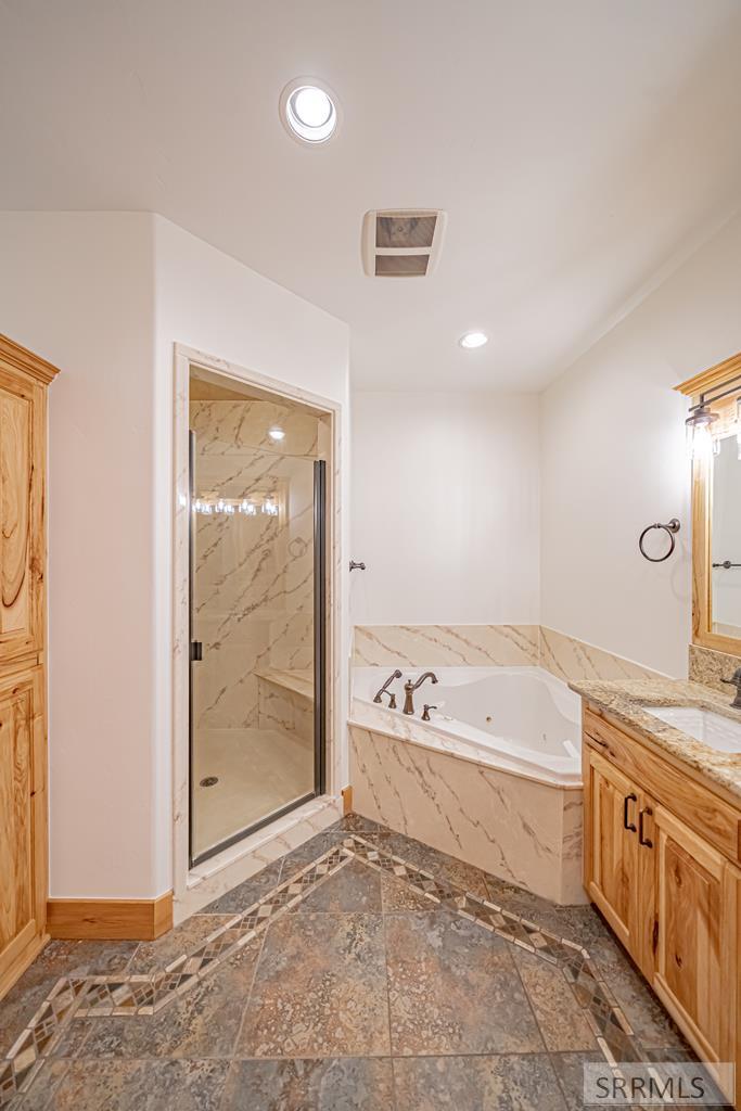 2167 E Berggren Lane