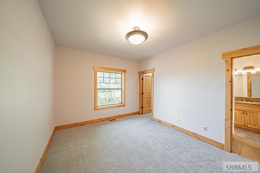 2167 E Berggren Lane