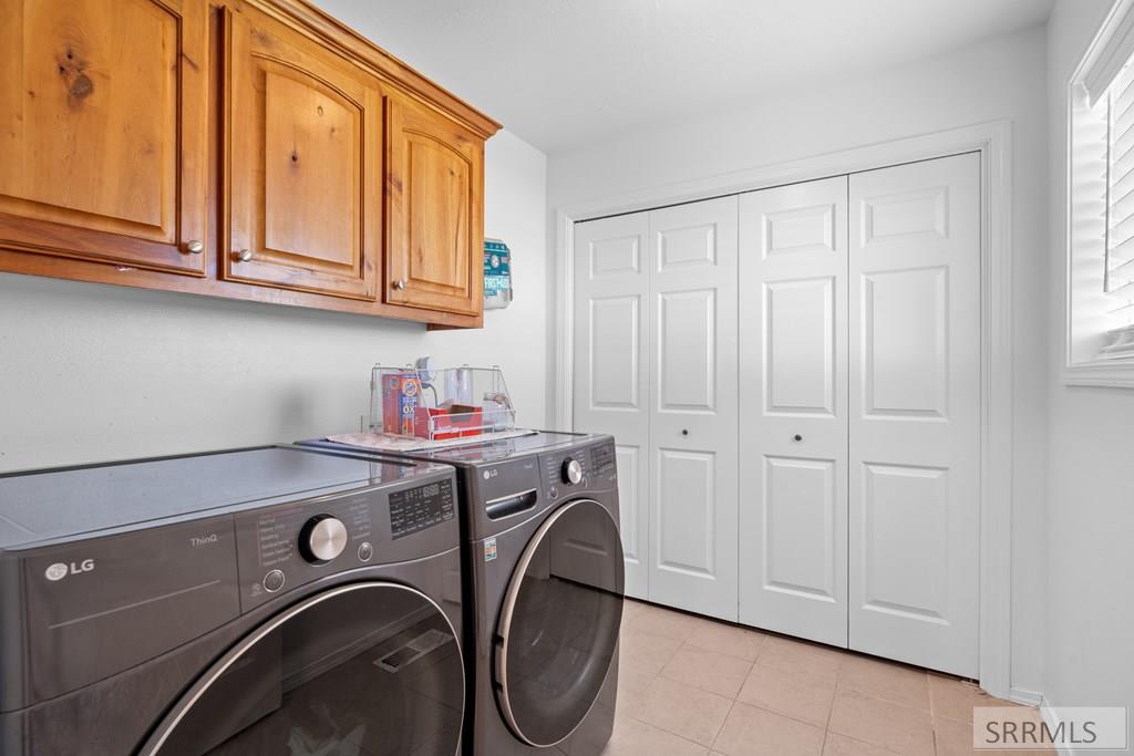 78 N Valley View Drive