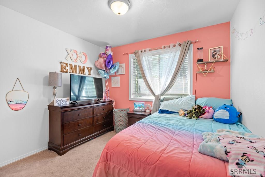 78 N Valley View Drive