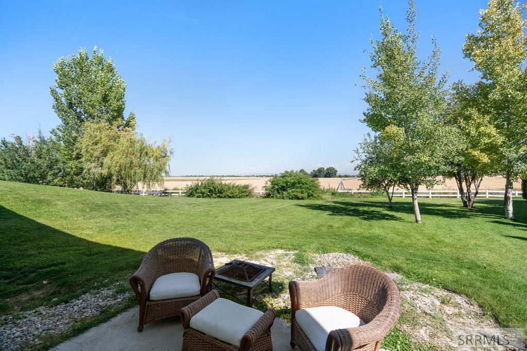 78 N Valley View Drive